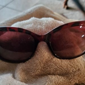 Liz Claiborne black/pink sunglasses